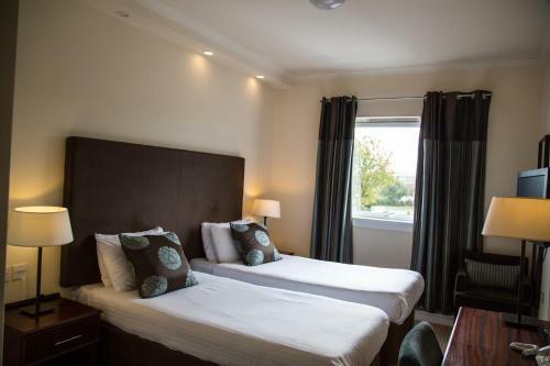 Cairn Hotel