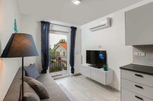 Apartments Beni