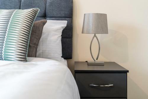 Apartamento Rotheram House - 4 Individual Beds Workstays Uk