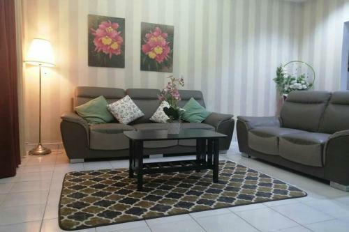 Orked Aeridina Homestay Puchong