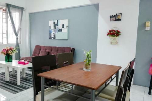 de Lisse Apartment Impian Indah By Sapahomes