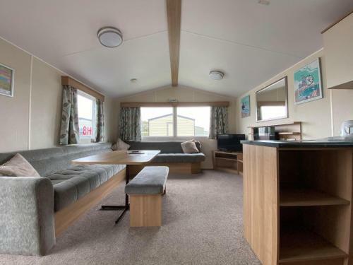 Holiday In Caravan