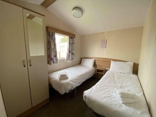Holiday In Caravan