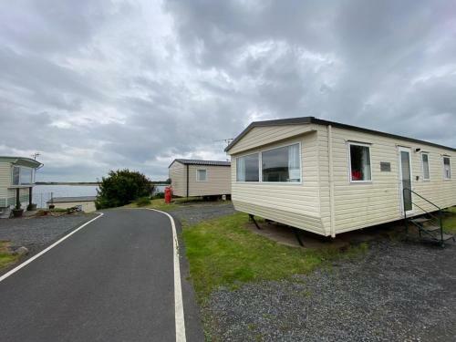 Holiday In Caravan