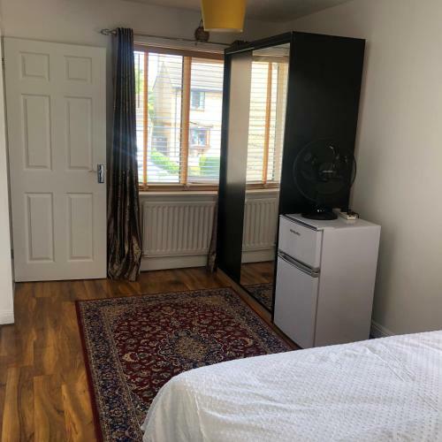 Bed & Breakfast Ashmina House With Free Onsite Parking