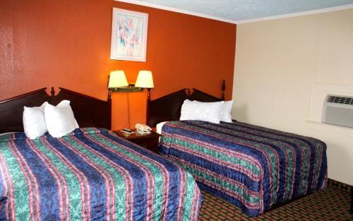 Savannah Motel