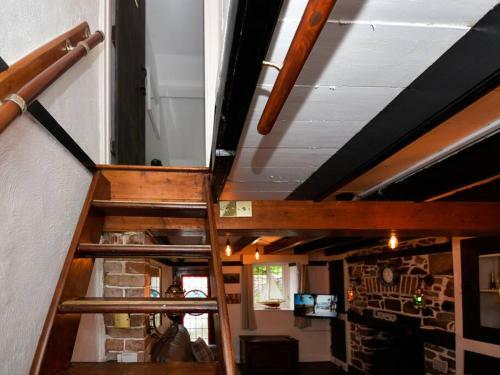 The Smugglers Hideout - Sleeps 4 - With Hot Tub