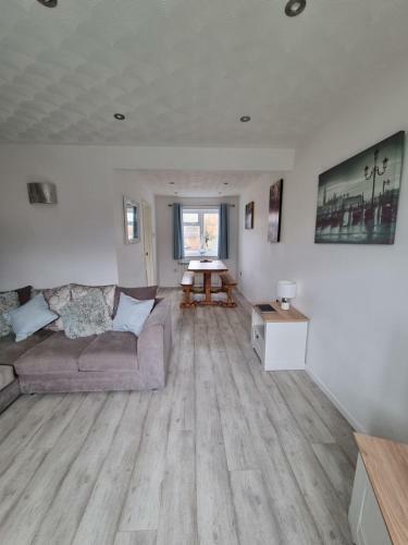 Anniversary Cottage- Country Feel, Close To Cromer
