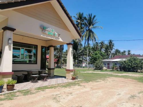 D'ombak Homestay Pantai Baru