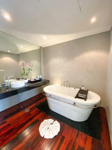 Leelavadee Villa At Samsara Nakalay Phuket