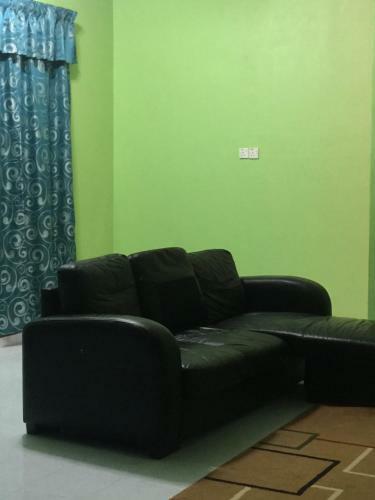 Hostal Famili Homestay