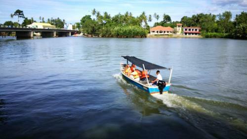 Homestay Ala Riverview Lodge Kota Bharu