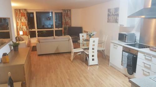 Marco Island -very Spacious Centre 1 Bedroom Apartment