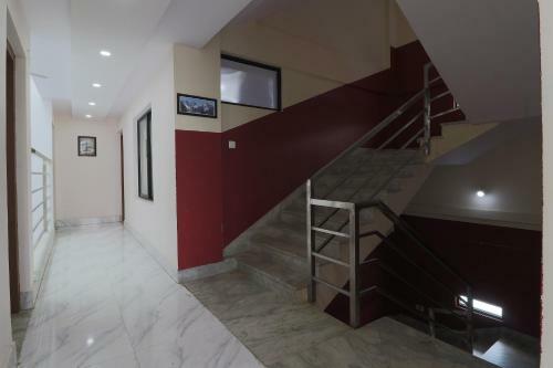 Hotel Spot On 89939 Platinum Inn