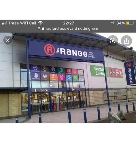 Hostal Your Nottingham Vacation, Business Apart, Parking