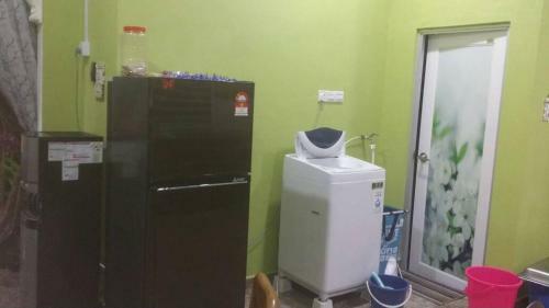 Bed & Breakfast Kakjah Riverside Homestay