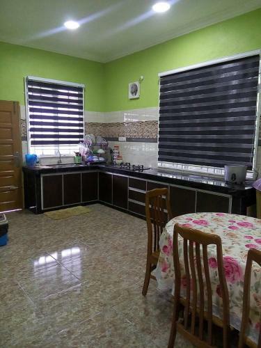 Bed & Breakfast Kakjah Riverside Homestay