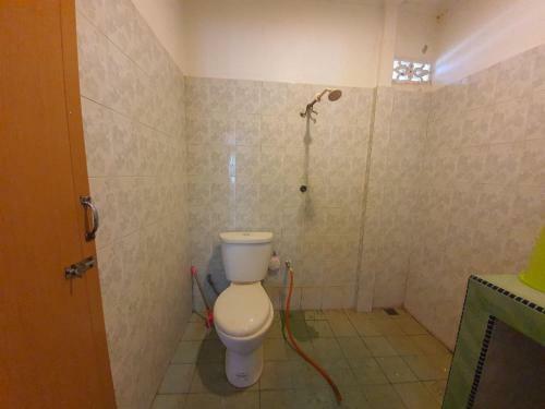 Hotel Oyo 90302 Dimuara Chalet Tok Bali