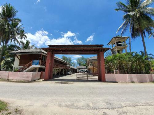 Hotel Oyo 90278 Redzwan's Beach Resort