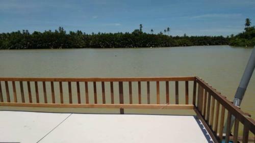 Flooting House