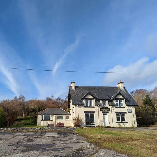 Lochaline Hotel