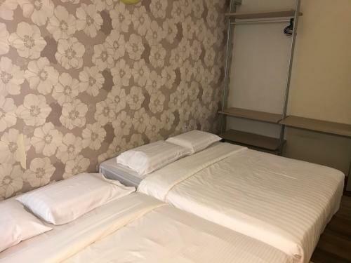 Century Suria Seaview + 3 Bedroom Apartment