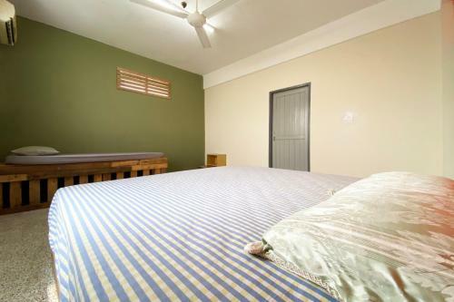 Oyo Home 90295 Beacon Homestay Kuching