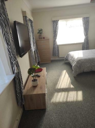 Hostal Double Room Sandbanks, Poole, Dorset, Free Parking