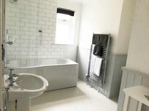 Bed & Breakfast Olcote House