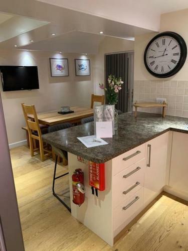44 Raleigh Close@padstow