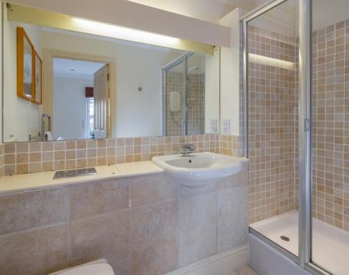 Lowenna Manor 10