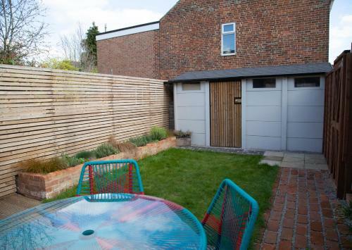 Apartamento The Old Post Office - Bright & Modern 4bdr Townhouse