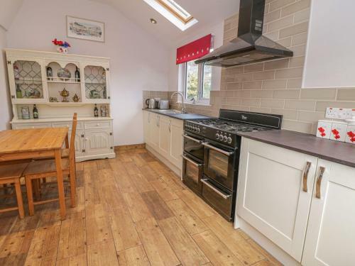 1 Rhys Terrace