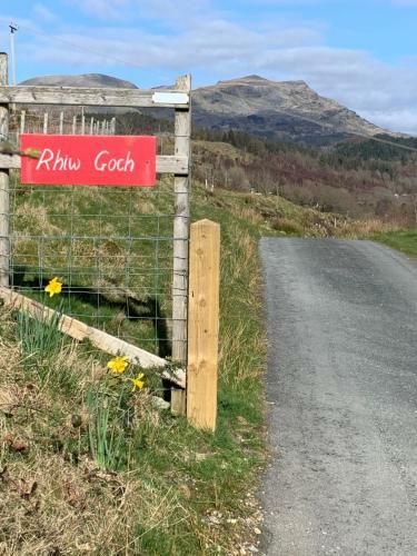 Snowdonia Rock Cottage - Cosy And Pet Friendly