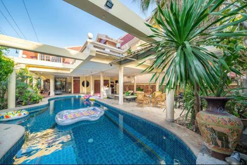 Ng2 Pool Villa Pattaya