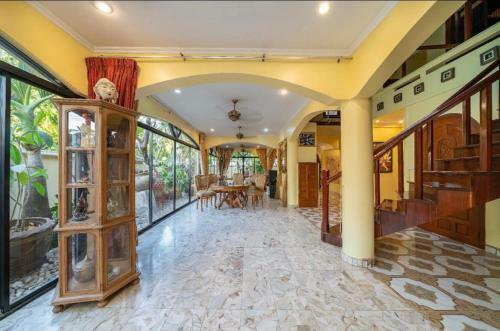 Ng2 Pool Villa Pattaya