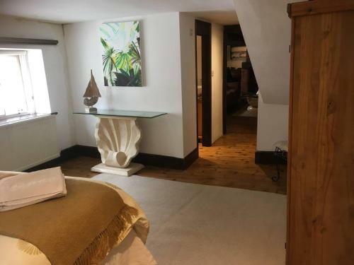 Cosy, Historic, Pet Friendly Cottage, Petworth