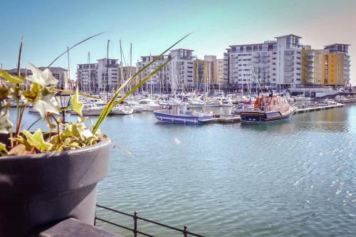 Apartamento Beautiful Dawn - Relax With Stunning Marina Views