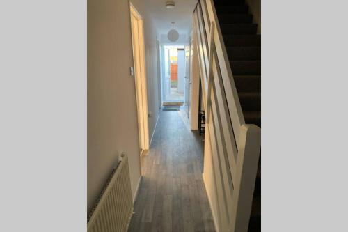 3 Bedroom House ' Perfect For Professional Stays'