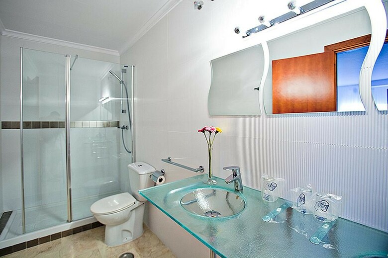 Hostal Abril