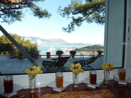 Bed & Breakfast Home6