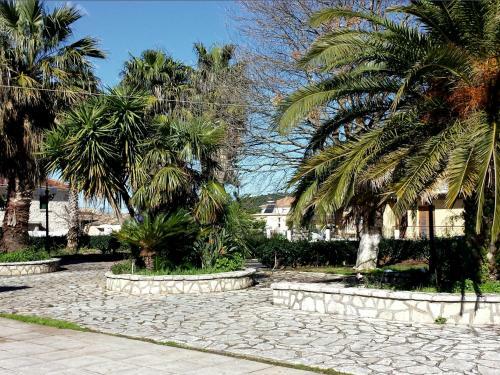 Hostal Intos Apartments