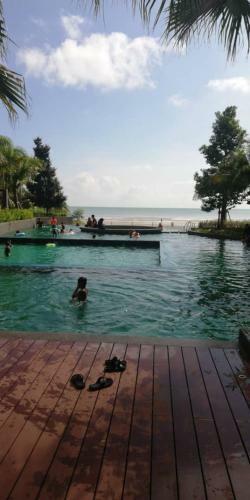 Hostal Timurbay Seaview & Poolview By Zuhayr Suite