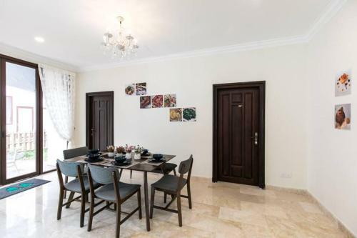 Dolce Vita Spanish Pool Villa-15pax,event&shooting