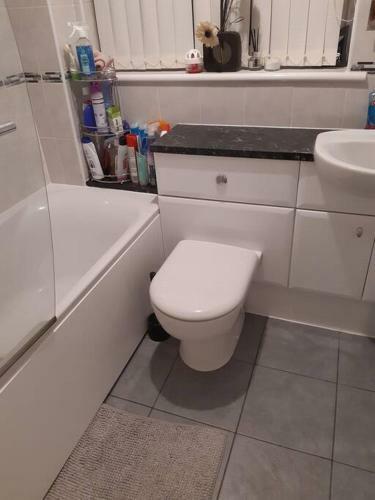 Apartamento Beautiful Home. Free Parking.wifi. Self Checkin