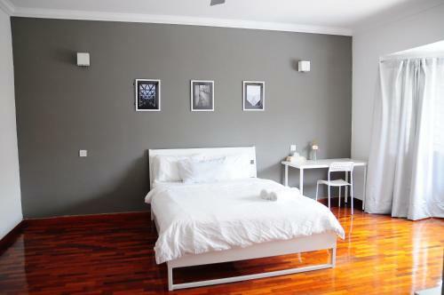 Hostal Grayhaus Guest House