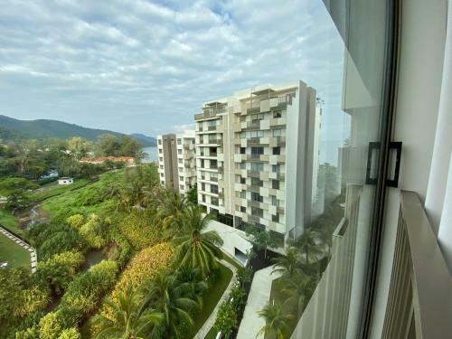 Apartamento By The Sea Beachfront Home