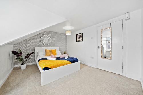 Stunning Sophisticated Apartment In Plymouth