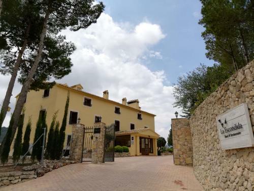 Hotel La Escondida