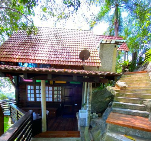 Bed & Breakfast Langit Rimba Resort